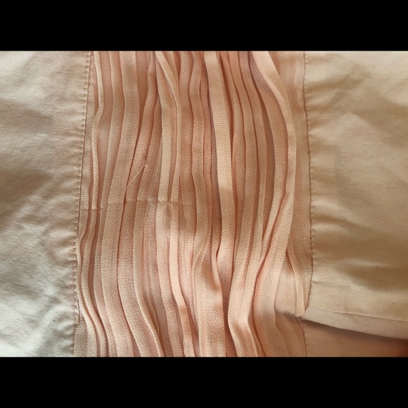 Unique crepe top New York and Company - Picture 6 of 11